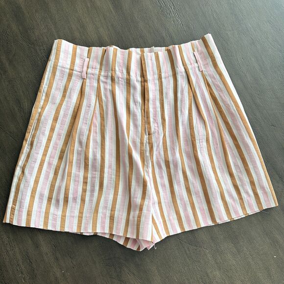 FRAME High-Waisted Pleated Shorts – Striped, Size 8 - Picture 2 of 7